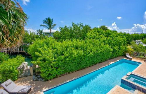 Oceanside Manor- Expansive Waterfront Pool Home, 30' Dock - Foto 38