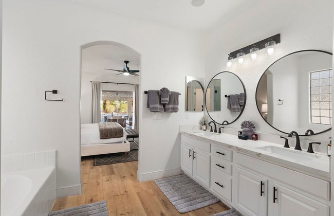 The Cardinal Walk to Stadium Pool Spa Sportcourt - Foto 24