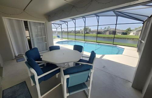 Lake View Pool Home near Disney and Shoppings - Foto 27
