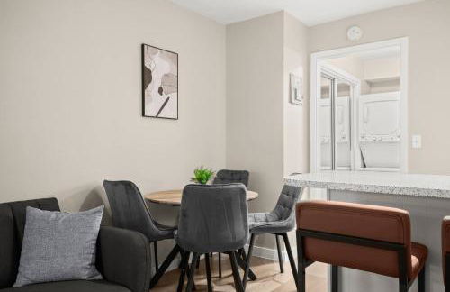 Chic and Cozy Loft near Q2 Stadium & North ATX - Foto 14