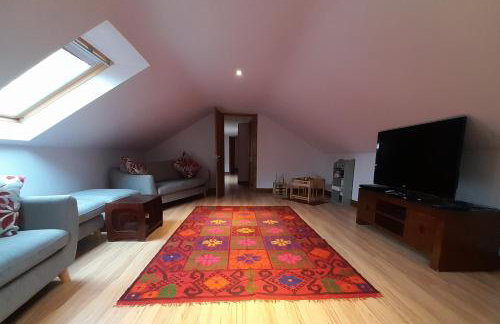 Canal-side 5-Bed Cottage - Sleeps 10 Pet Friendly - Foto 7