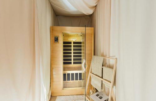 Waterfront Villa with Beach, Game Room, Cinema and Spa - Foto 17