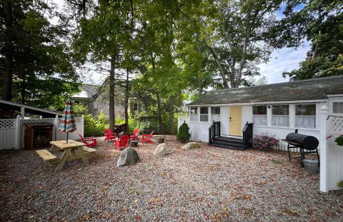 Cottage 8-9 - Stand Alone 2 Bedroom 2 Bath Private Courtyard Pet Friendly with Fee - Photo 20