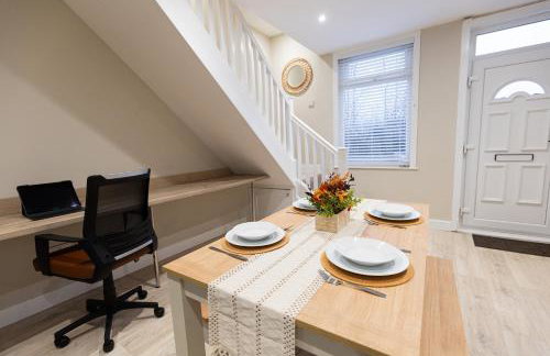 'Weston House' Newly Renovated Family and Workspace Business Cosy Home in Runcorn, Cheshire ENTIRE HOUSE - Foto 30