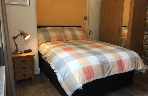 Cosy Apartment in Private Courtyard - Photo 1