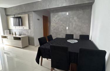 Apartamento Novo, Confortável, Lazer e Estacionamento, Rápido acesso aos pontos turísticos - Foto 2