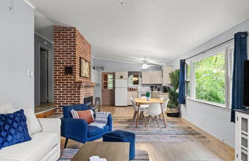 Harpers Ferry Cottage Hot Tub, WiFi, Dog-Friendly - Foto 1