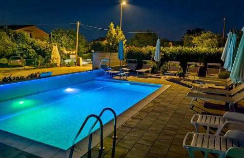 Apartments Lea with pool - Photo 17