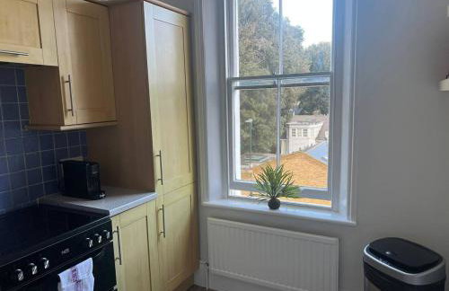 Stylish 1BR Teddington Flat Near Thames River - Foto 8