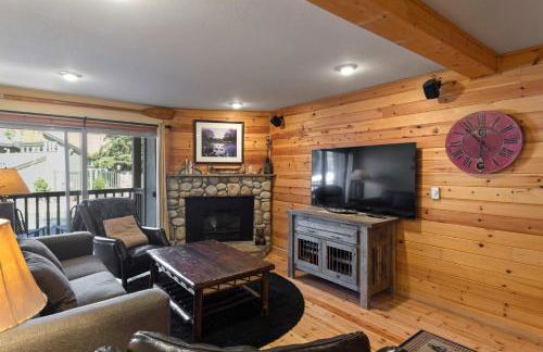 Chamonix #15 - Cozy Mtn Retreat with Fireplace - Foto 11