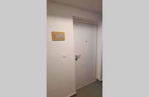 MARIA, Modern studio apartment with private parking - Photo 16
