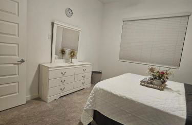 genie palace at statefarm stadium - Photo 4