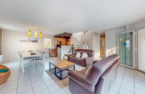 Beautiful Home In Moëlan-Sur-Mer - Photo 3