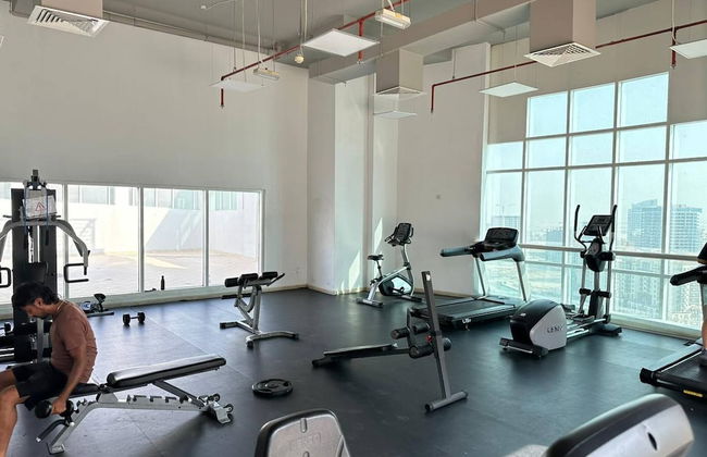 Luxurious 1 Bedroom Apartment in Red Residency Sport City Dubai - Photo 17