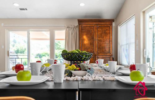 The Rose Garden Estate with Swim Spa - an Irvie Home - Foto 32