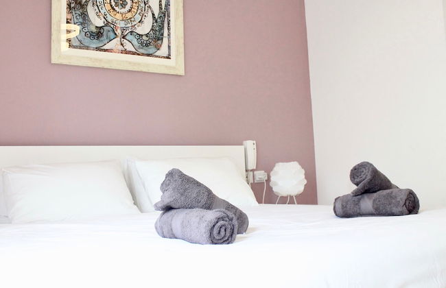 Stunning Duplex Near the Sea - Photo 2