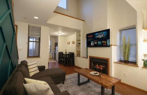 Soulard River-View Loft - 2 King BR - Parking - Foto 8