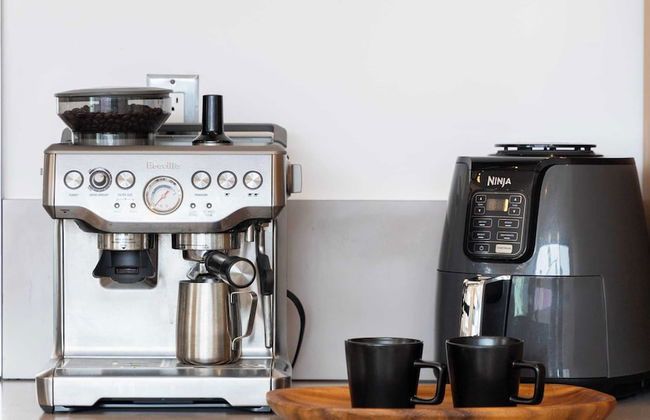 Venice View by Avantstay Walk to Venice Beach Rooftop, Ice Bath, Luxe Design - Photo 15