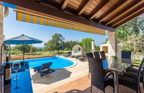 Villa in Deklici with Infinity Pool & Sea Views - Foto 21