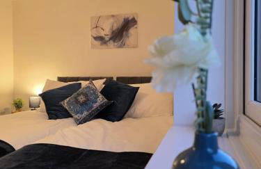 Cambridge Stylish Hot Tub Stay Sleeps 10 - Foto 36