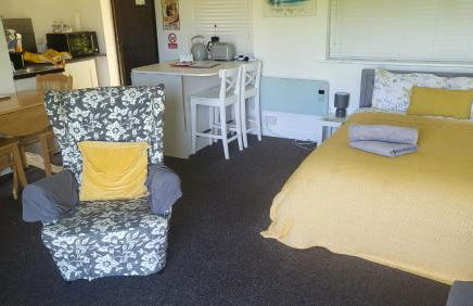 The Piggery - Corfe Mullen - Photo 9