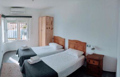 Torreguadiaro Villa - 2 mins walk from the bars and restaurants - Foto 34