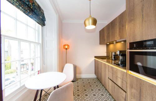 Skeldale House 'All Creatures Great & Small' Luxury Apartments & Studios in Askrigg, Yorkshire Dales - Photo 12