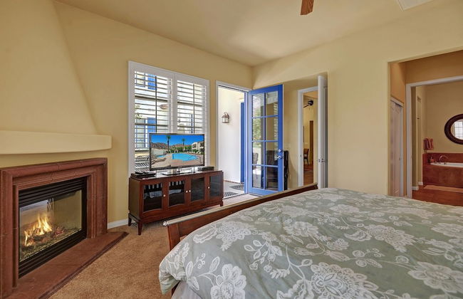 Barefoot Villa Mountain Views & Luxury Spa Access - Foto 2