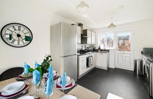 Ideal 3 bed House in Wolverhampton - Parking - Foto 5