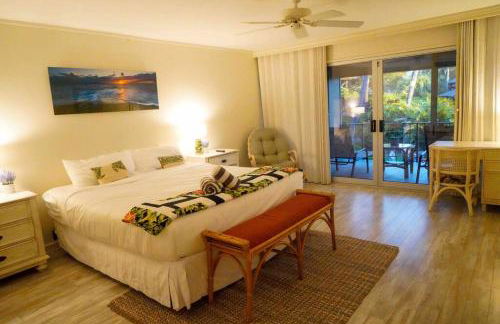 Maui Bliss: 1BR Corner Haven, Ocean & Golf Views - Photo 2