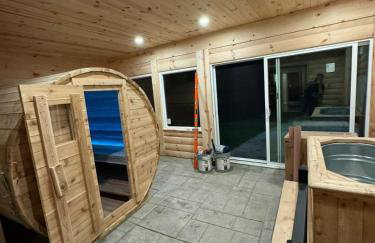 Majestic Cottage Estate with Indoor Heated Pool - Foto 22