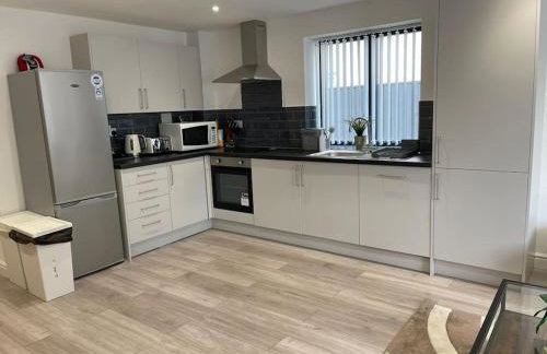 Maisy Lodge - Two Bed Lux Flat - Parking, Netflix, WIFI - Close to Blenheim Palace & Oxford - F2 - Photo 7