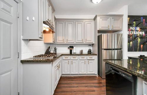 ProlificSuites Escape - Stylish Spaces & Prime Location - Foto 43