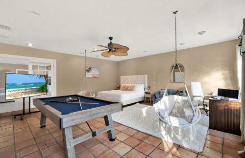 HUGE Outdoor soccer 4BR HEATED Pool house near Las Olas - Foto 23