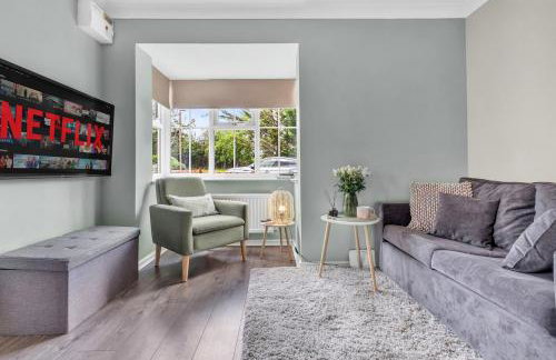 Wheatley House - Great Location - Free Parking, Self-Check-In, Fast Wifi and Smart TVs by Yoko Property - Foto 13