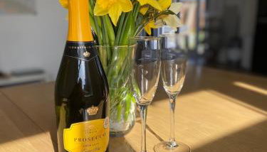 BeRo Bungalow with a hot tub & a large garden! - Foto 4