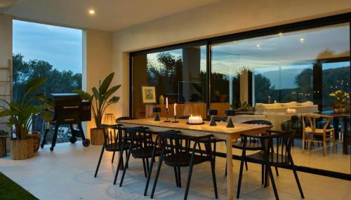 Villa Sitges Casa Selva 7 minutos de Sitges en coche Diseño Comodidad Nueva Ideal para Vacaciones - Photo 3