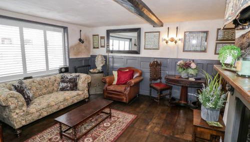 The Old Paper Shop - Photo 3