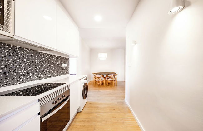 AinB Barcelona Sants Apartments - Photo 70