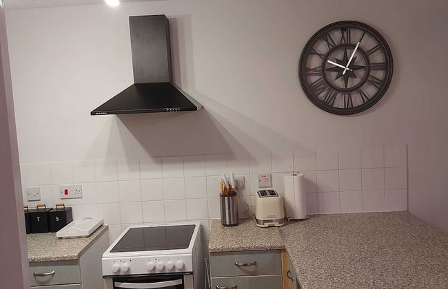 Lovely 2-bed Apartment in Milton Keynes - Foto 15