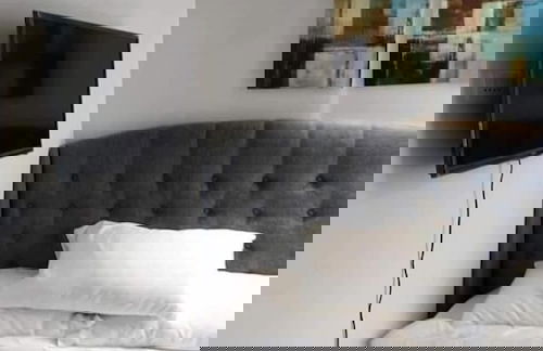 Remarkable 2-bedroom Condo Unit in Quezon City - Photo 11