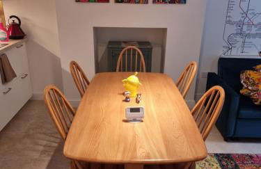 Entire Ground Floor Flat, Free Off-Street Parking and Large Garden - Foto 23