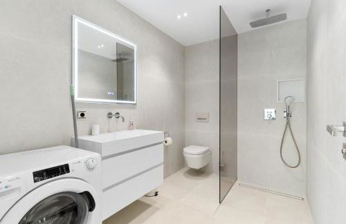 Beachfront Complex Jardines de las Golondrinas Elviria - Photo 9