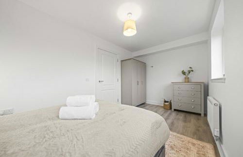 Fern Walk Modern 3 Bedroom House - Dalkeith - Photo 12