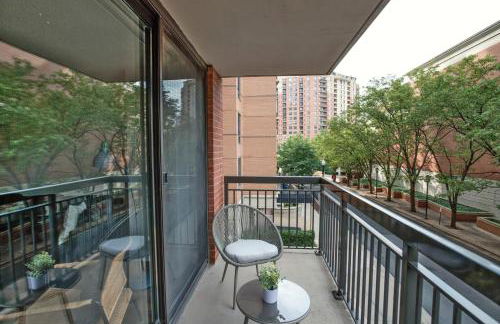 Spacious and Minimalist Apartment w Awesome Facilities - Foto 17