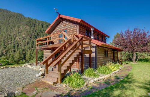 Secluded Livingston Retreat with Deck and Fire Pit! - Photo 35