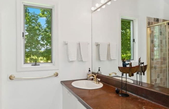 Blank Lane by Rove Travel 5BR w Pool Hot Tub - Foto 22