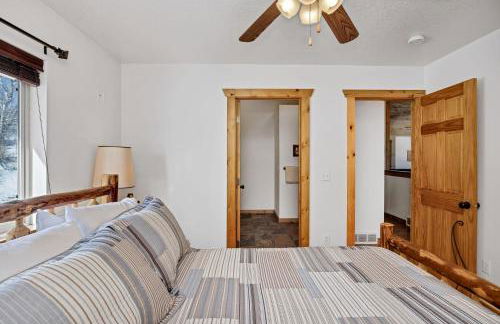 Country Bear Cabin at Bear Lake - Photo 20