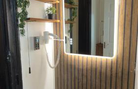 Newcastle CITY APT35,FREE STREET PARKING,4 BEDROOM HOUSE,8 SINGLE BEDS,FULL KITCHEN,ALL ROOMS WITH TVs,NETFLIX - Photo 7