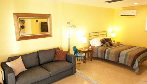 Guesthouse w/ private access and patio - Foto 2